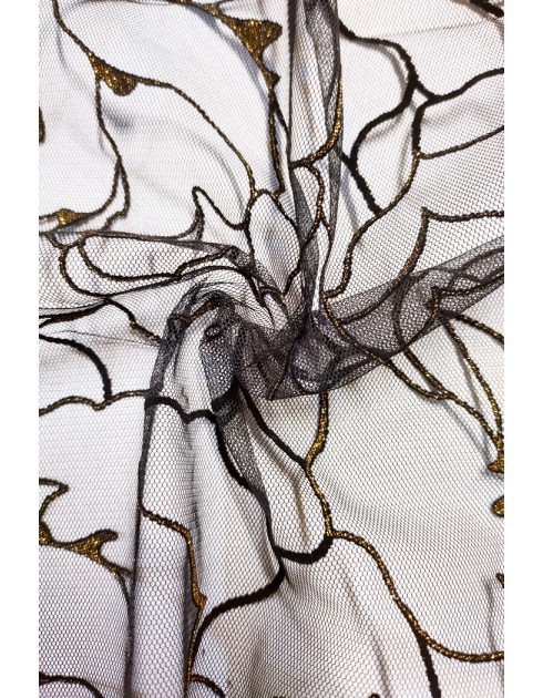 Kuviotylli, musta-kulta