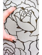 Kuviotylli, musta-kulta